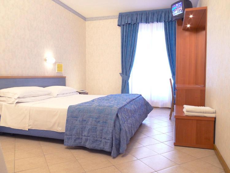 Sole - Limone Hotel 3*