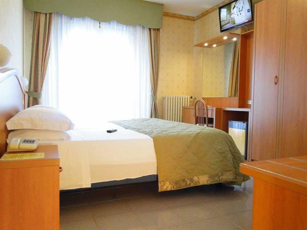Hotel Sole - Limone